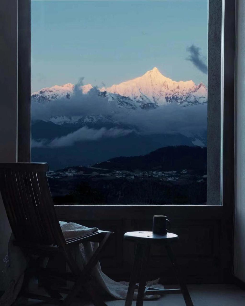 Sunyata Hotel. Deqin Meili Deqen Bagian luar foto